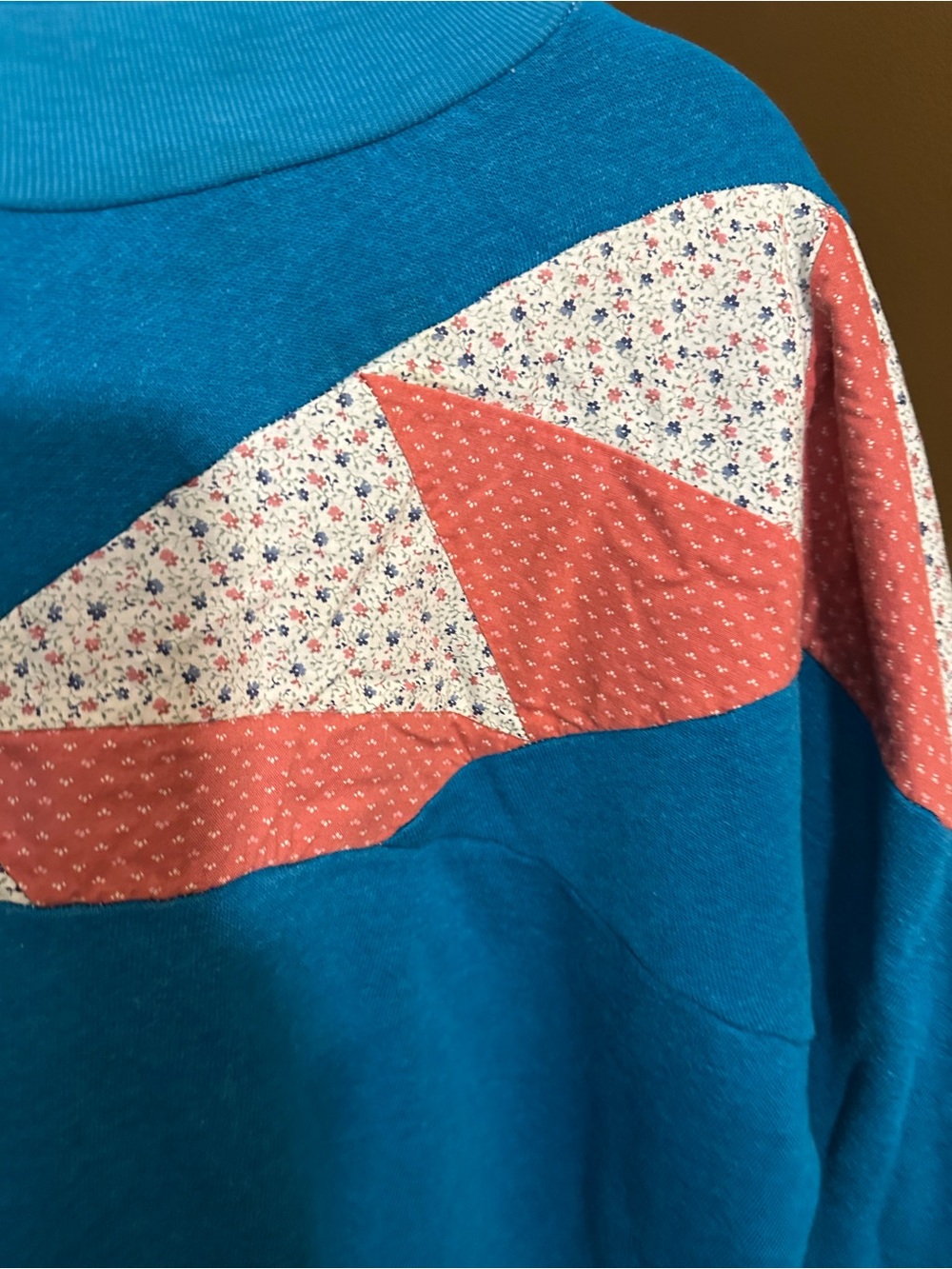 Handmade Sweater with patchwork - Picture 5 of 7
